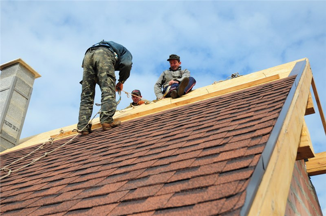 Illustration for article titled Simple Steps To Follow When Searching For The Best Roofing Contractor For YouÂ